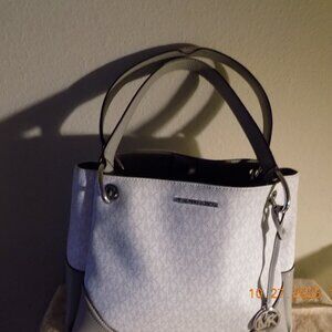 Micheal Kors Large Light Gray Satchel